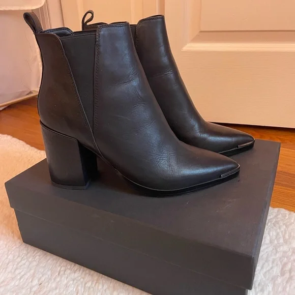 Bello bootie top tony bianco